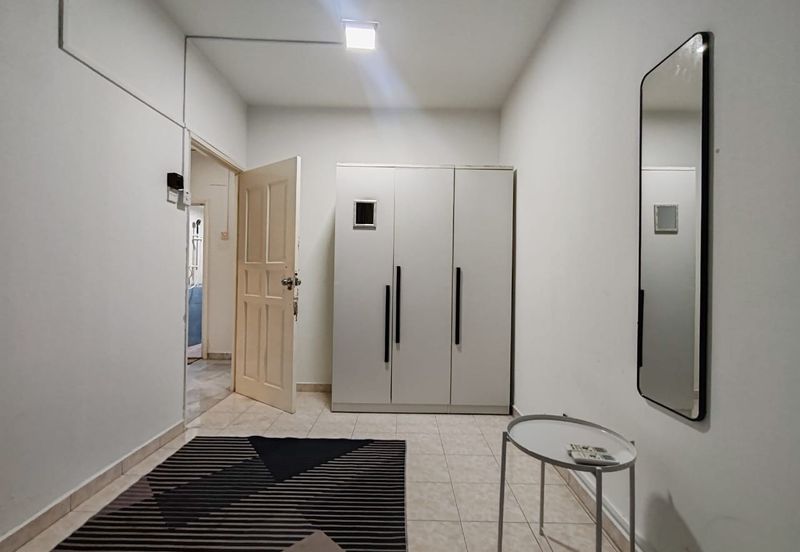 Endah Regal Condominium