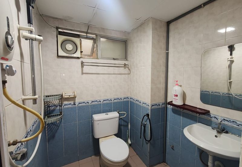 Endah Regal Condominium