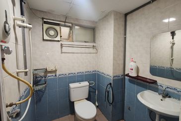 Endah Regal Condominium