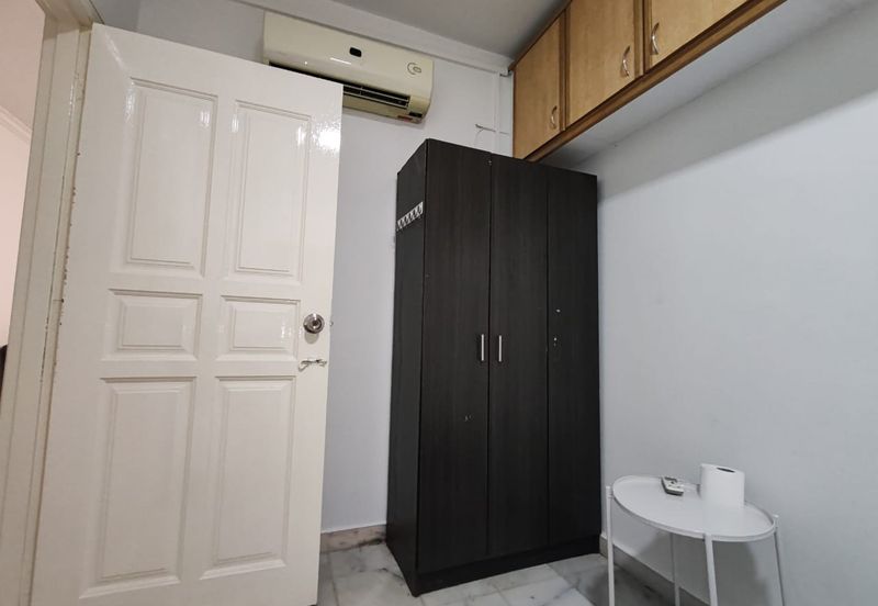 Endah Regal Condominium