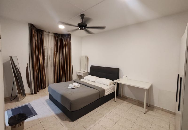 Endah Regal Condominium