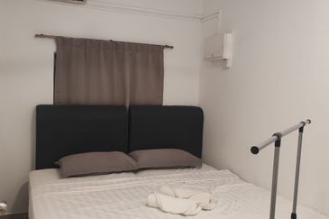 Endah Regal Condominium