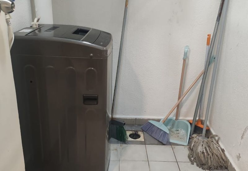 Endah Regal Condominium