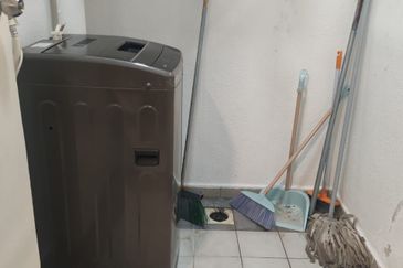 Endah Regal Condominium