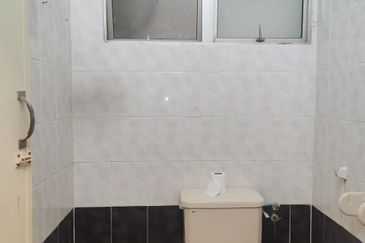 Endah Regal Condominium