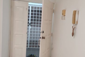 Endah Regal Condominium