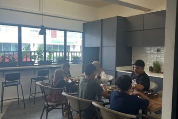 TTDI Cafe Business For Sale 