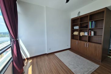 AraGreens Residences