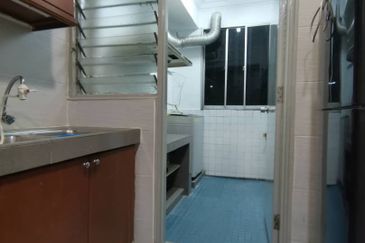 De Tropicana Condominium