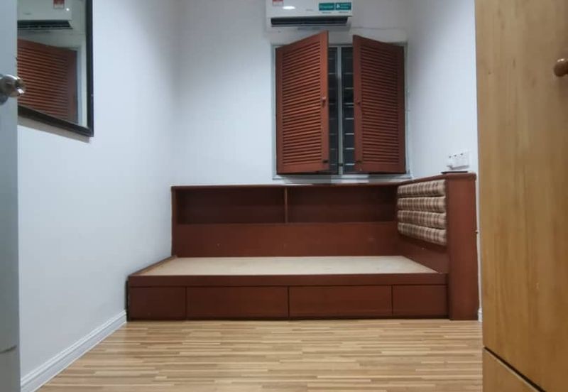 De Tropicana Condominium