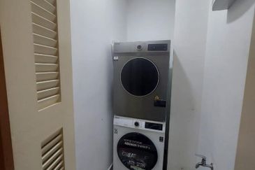 Petalz Residences (Residensi Rimbunan)