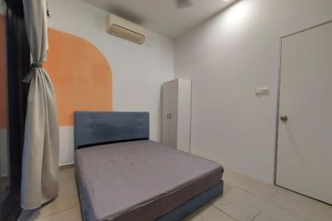 Petalz Residences (Residensi Rimbunan)