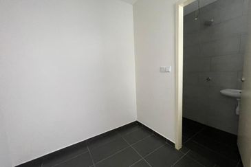 Meta Residence @ Meta City