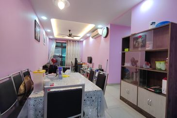 D'Summit Residences @ Kempas Utama