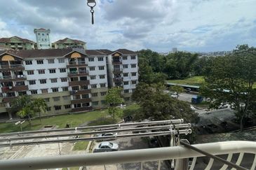 Sri Kenari Apartment