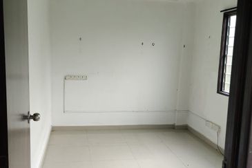 9#Tampoi Flat For Rent