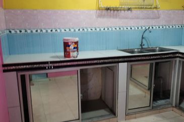 9#Tampoi Flat For Rent