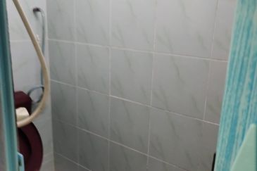 9#Tampoi Flat For Rent