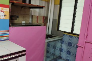 9#Tampoi Flat For Rent