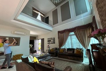 Jalan Setia Tropika 15