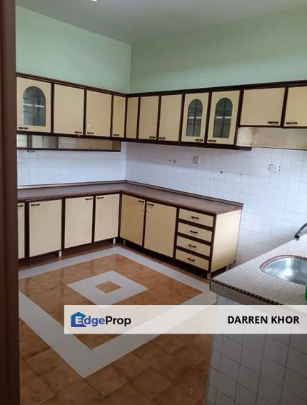 Taman Perling 1.5 storey 3 bedroom, Johor, Johor Bahru