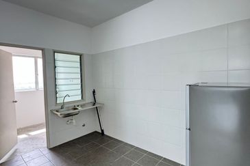 Ulu Tiram Residensi Pelangi Indah 3 bedroom
