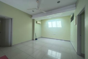 Maple Red, Adda Heights