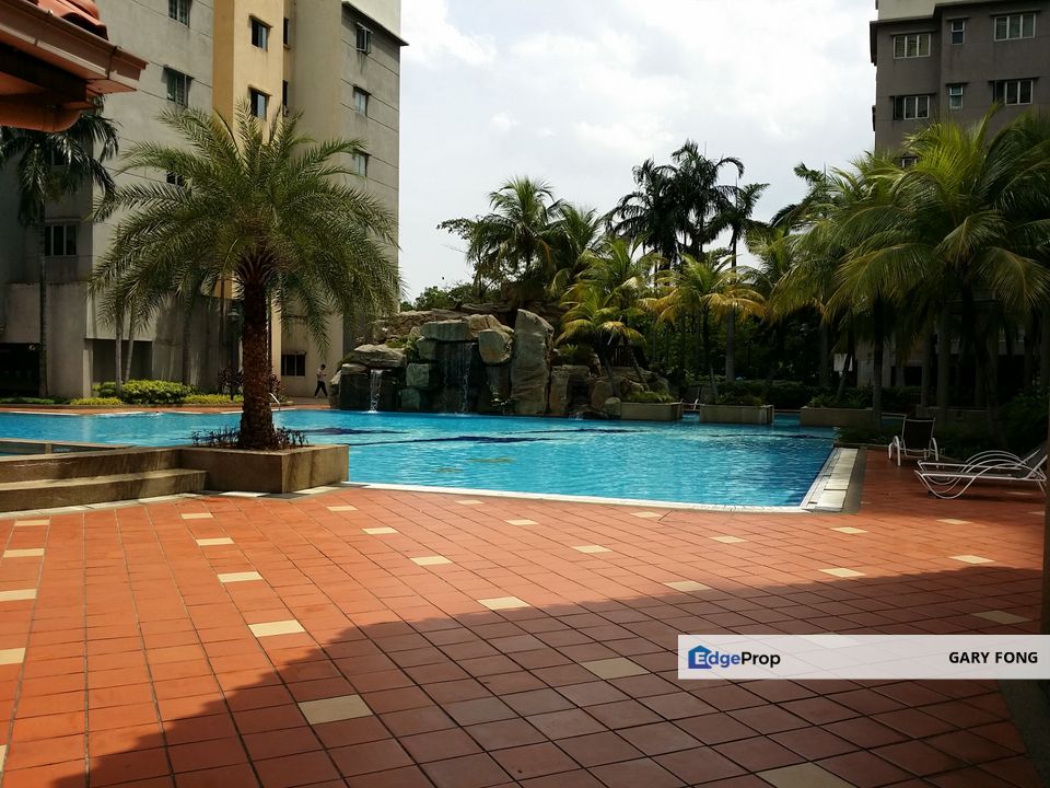 Petaling jaya kelana mahkota condominium 2 storey , Selangor, Kelana Jaya