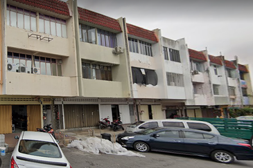 cheras taman cheras indah 3 storey shop for sale