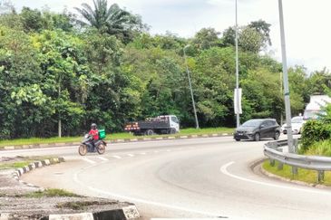 Seremban pajam industry land main road frontage 