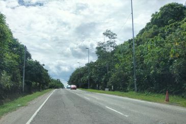 Seremban pajam industry land main road frontage 