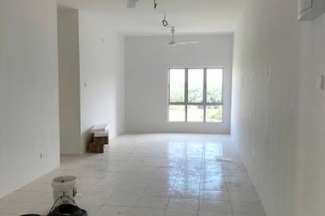 CASA RESIDENCES, CHEMOR