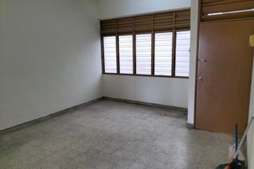 Kampung desa pandan shop apartment rumah kedai 