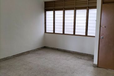 Kampung desa pandan shop apartment rumah kedai 