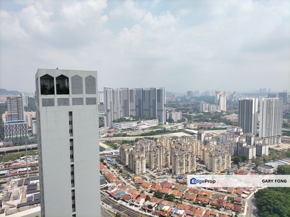 Sunway velocity 2 new corner unit high floor for sale new unit , Kuala Lumpur, Cheras