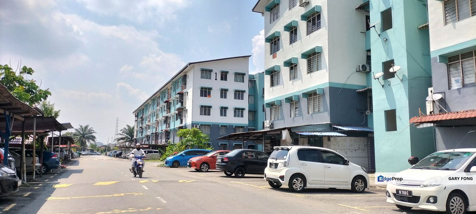 Flat apartment taman Sri serdang near upm mrt, Selangor, Seri Kembangan