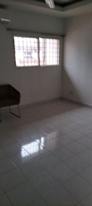 Taman Muhibah serdang house next train station, Selangor, Seri Kembangan