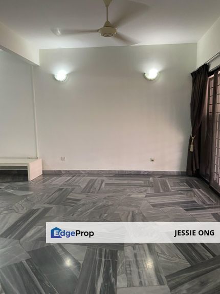 2 storey linked house @ Bandar Utama 7 , Selangor, Petaling Jaya