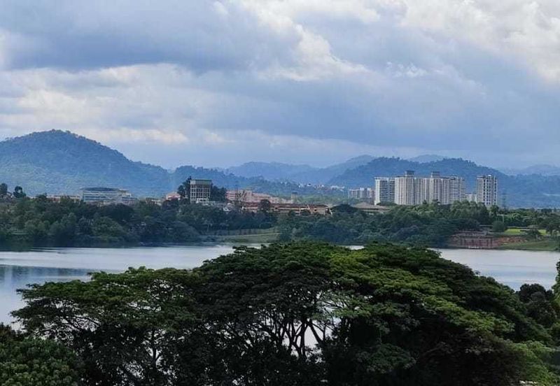 Fortune Perdana Lakeside Residences