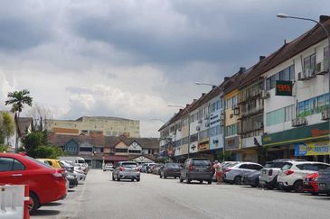 3 Storey Corner Shop Office @ Taman Mayang Jaya 