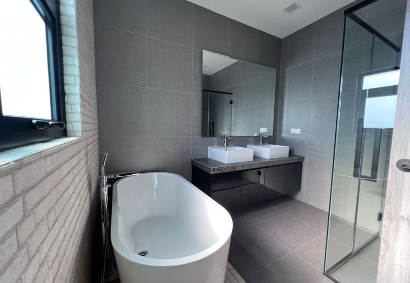 2 Storey Semi Detached @ Section 5 for sales 