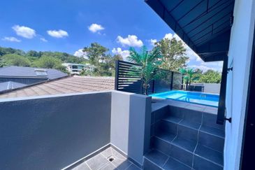 2 Storey Semi Detached @ Section 5 for sales 