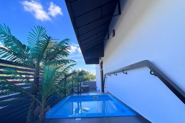 2 Storey Semi Detached @ Section 5 for sales 