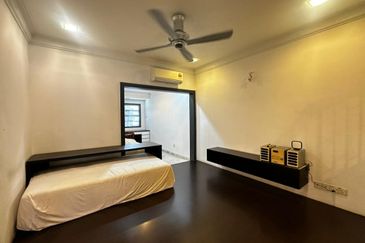 2 Storey Linked House @ Bandar Utama 2