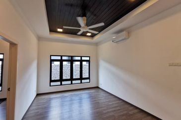 1 Storey Section 14 Bungalow for sales 