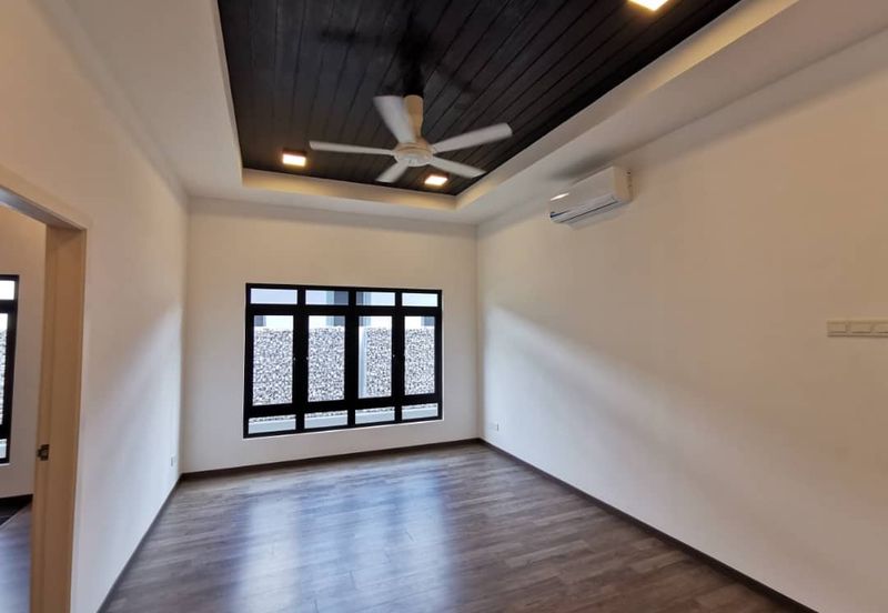 1 Storey Section 14 Bungalow for sales 