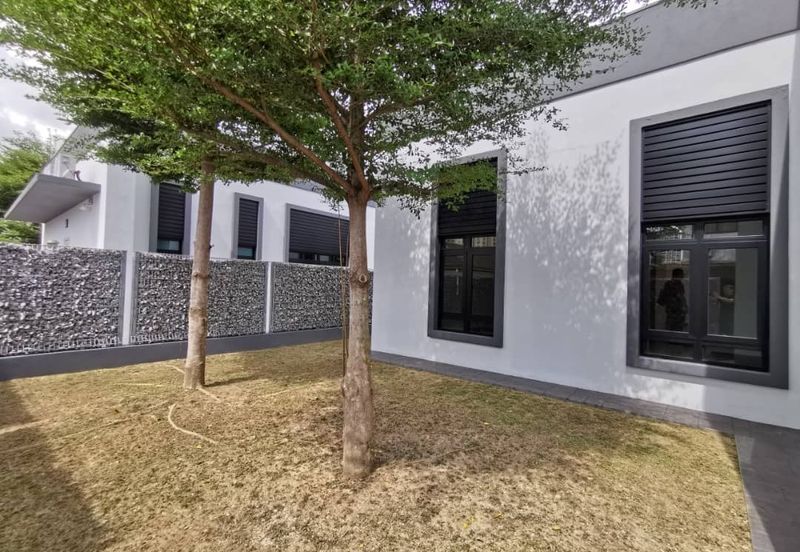 1 Storey Section 14 Bungalow for sales 