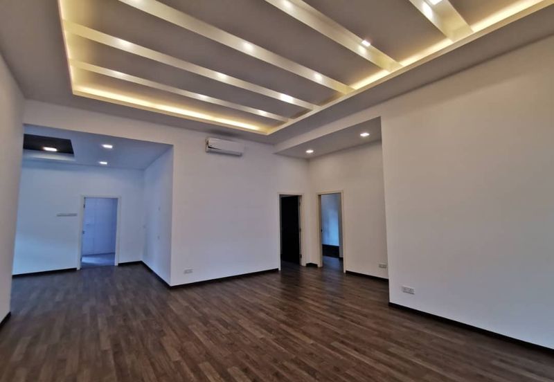 1 Storey Section 14 Bungalow for sales 