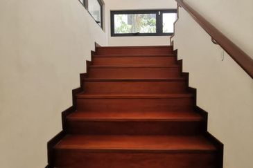 Horizon Hills 3 Storey Bungalow for Sales