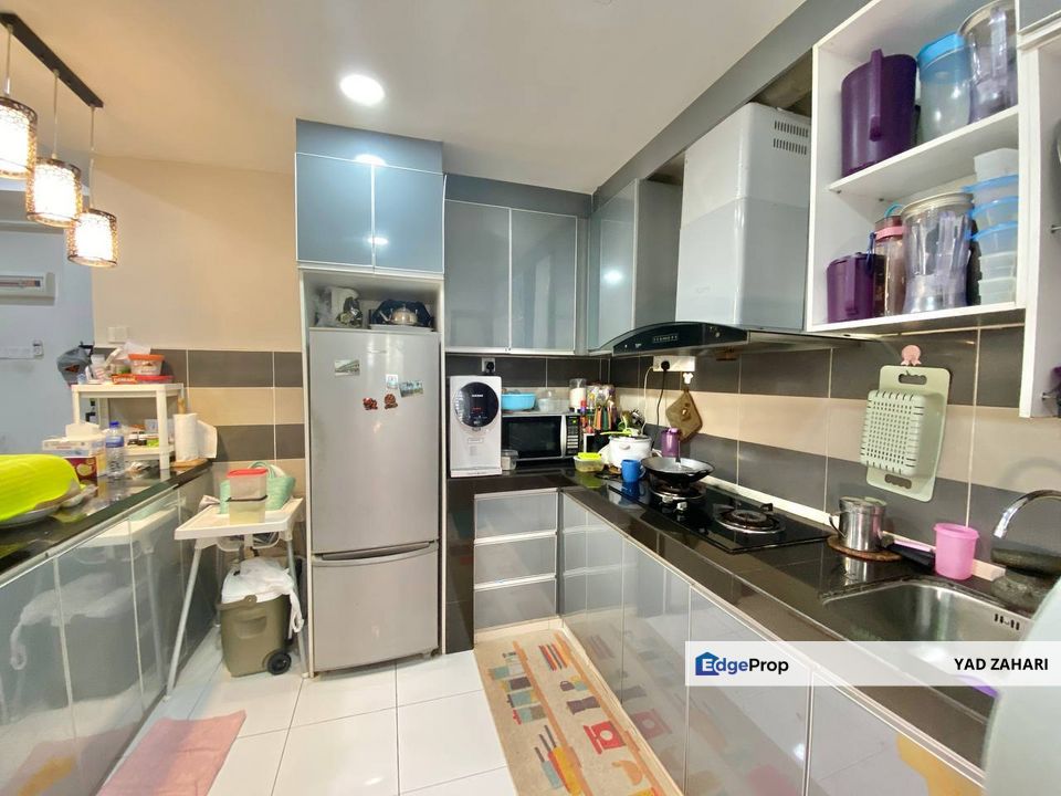 Pangsapuri Damai, Taman Sri Muda, Seksyen 25 | RM390K - Below MV & Partial Furnished, Selangor, Shah Alam